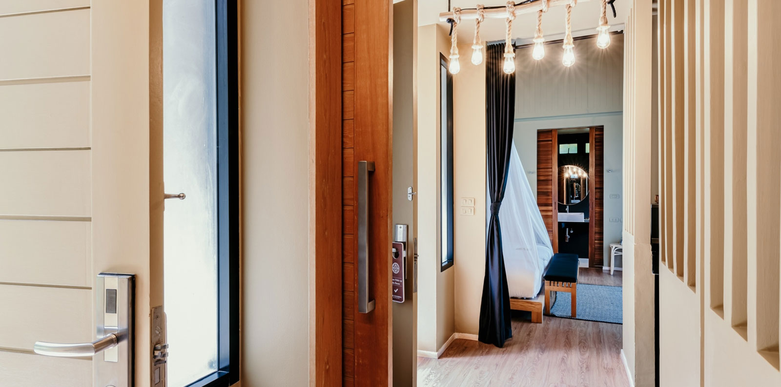 STUDIO DELUXE CONNECTING 2 BEDROOMS